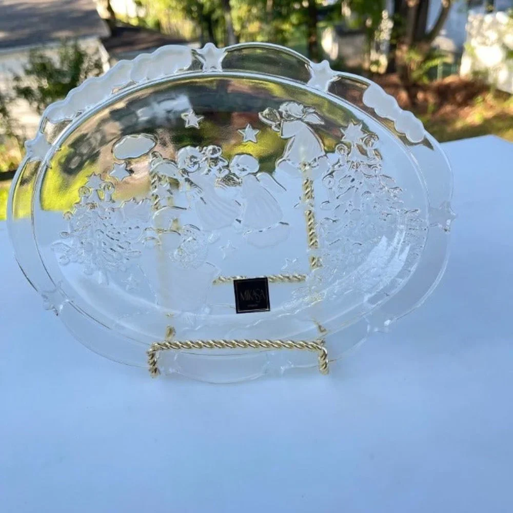 Mikasa Vintage Small Oval Crystal Candy Dish With Angels Design 9.2x7.0in‎